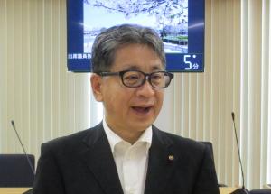 山根議員