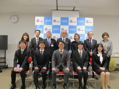 医療系養成学校進学者激励会集合写真