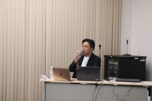 村尾さん（発表）