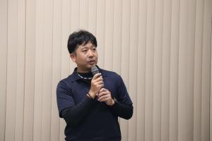 坂根さん（発表）