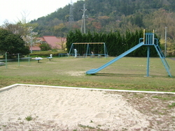 浅利公園遊具施設