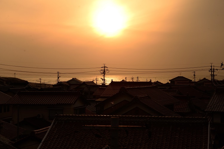 波子駅からの夕日