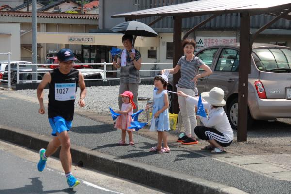 沿道の応援に熱が入ります！