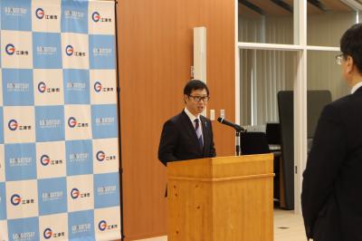 令和7年仕事始め式を行い、職員に訓示を行いました