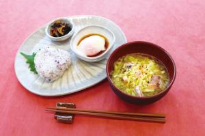 キャベツとさばのおみそ汁