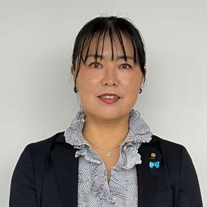 鍛治恵巳子議員